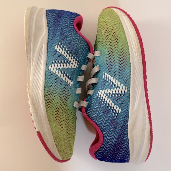 New Balance FuelCore Velocirun V1 Size 1 - Picture 5 of 14